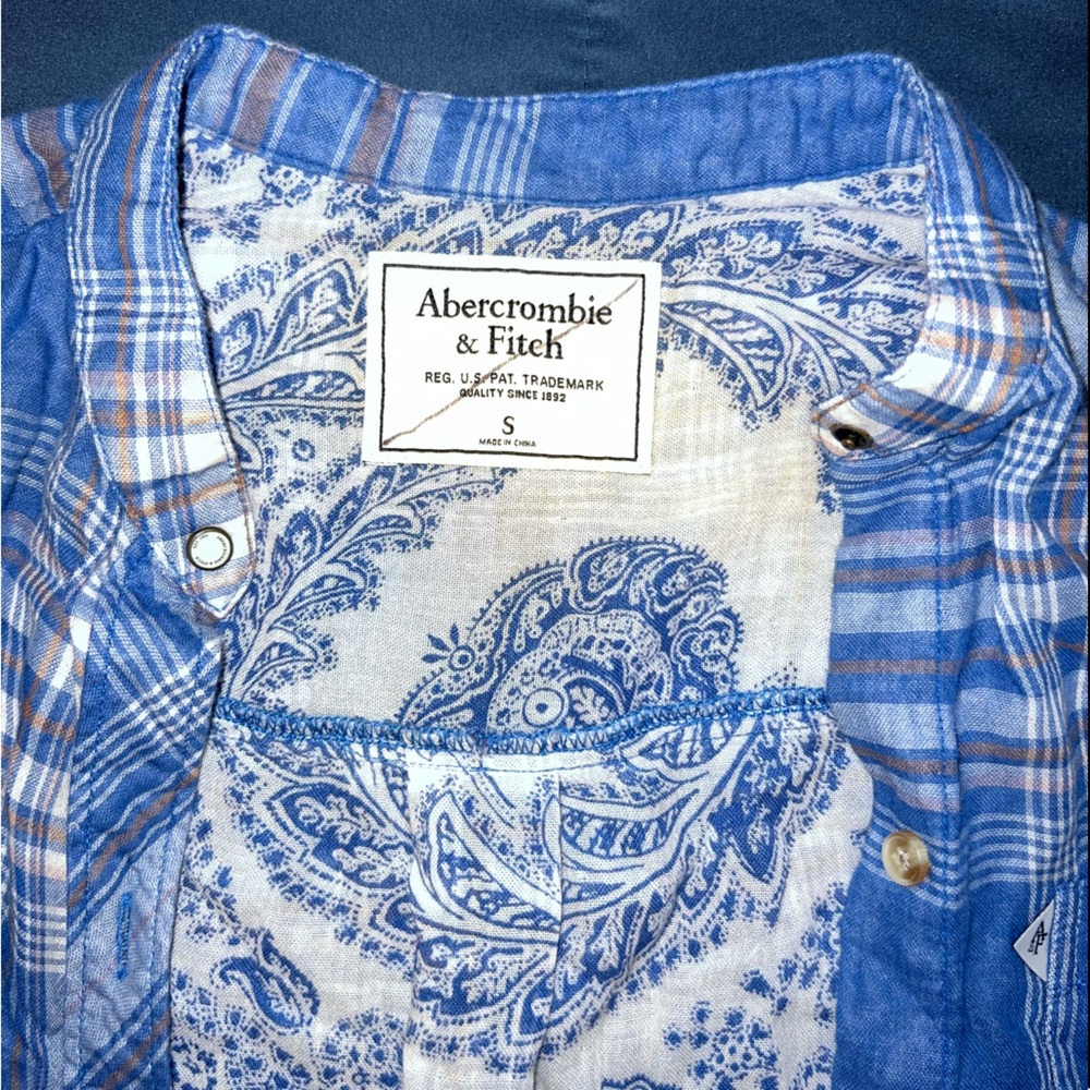 Abercrombie & Fitch Top